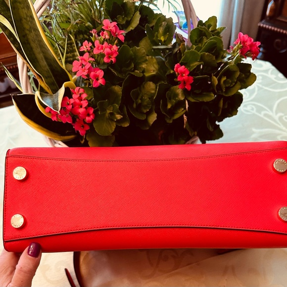 NWOT MICHAEL KORS Medium Karla East West Satchel - Picture 7 of 8